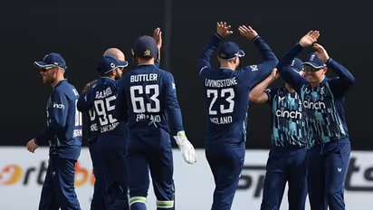 നെതര്‍ലന്‍ഡ്സിനെ എറിഞ്ഞിട്ട് ഇംഗ്ലണ്ട്, റെക്കോര്‍ഡ് ജയം