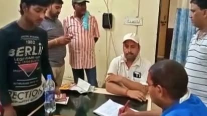 ಶುಲ್ಕ ಕಟ್ಟಲು ಅಮ್ಮನ ಮಂಗಳಸೂತ್ರ ಮಾರಿದ ಯುವಕ: ಮಾನವೀಯತೆ ಮೆರೆದ ಆರ್‌ಟಿಒ ಅಧಿಕಾರಿ