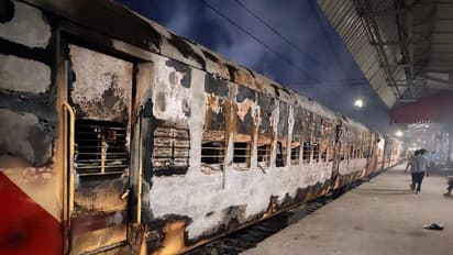 अग्निपथ योजना के तहत रेलवे को हो रहा नुकसान, तीन दिन में लौटाये52 लाख रुपये