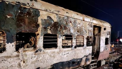 2 వేల రైళ్లు రద్దు.. రూ.259 కోట్ల నష్టం : అగ్నిపథ్ డ్యామేజీపై పార్లమెంట్లో కేంద్రం ప్రకటన