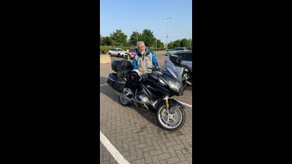 Ajith Bike Trip : BMW பைக்கில் வெளிநாட்டில் ஜாலியாக ஊர் சுற்றும் அஜித்... வைரலாகும் AK-வின் லேட்டஸ்ட் கிளிக்ஸ்