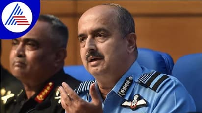 ಪೊಲೀಸ್ ಕ್ಲಿಯರೆನ್ಸ್ ಸಿಗೋದಿಲ್ಲ, ಪ್ರತಿಭಟನಾಕಾರರಿಗೆ ಏರ್ ಚೀಫ್ ಮಾರ್ಷಲ್ ಎಚ್ಚರಿಕೆ!