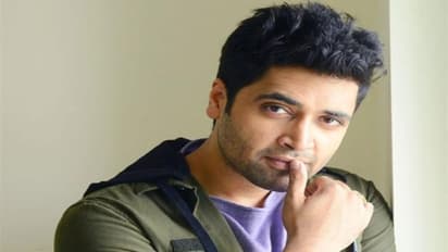 తన రిలేషన్ షిప్ ను బయటపెట్టిన అడివి శేషు.. పెళ్లిపైనా ఇంట్రెస్టింగ్ కామెంట్స్..