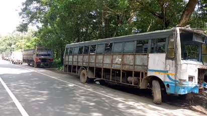 'ആക്രി വിലയ്ക്ക് കെഎസ്ആർടിസി ബസ്'; ഉപയോഗ ശൂന്യമായ ബസുകളുടെ വില്പ്പന തുടങ്ങി