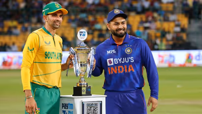 ‘చిన్నస్వామి’కి వచ్చిన అభిమనులపై పెద్దమనసు చూపిన కర్నాటక క్రికెట్ అసోసియేషన్.. టికెట్ డబ్బులు వాపస్ 