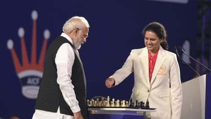 शतरंज से यह सीख मिलती कि शार्ट टर्म सक्सेस की बजाय दूर की सोच रखने वाले होते हैं कामयाब:मोदी