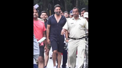 ಗುಟ್ಕಾ ತಿಂದರೂ ಇಷ್ಟೊಂದು ಫಿಟ್; ಅಕ್ಷಯ್ ಕುಮಾರ್  ಕಾಲೆಳೆದ ನೆಟ್ಟಿಗರು