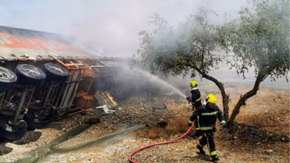 ഒമാനില്‍ ട്രെയിലറിന് തീപിടിച്ച് ഒരാള്‍ക്ക് പരിക്ക്