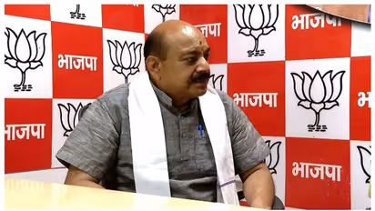 'ബിഹാര് കത്തുമ്പോള് സര്ക്കാര് ഉറങ്ങുകയാണ്, ജെഡിയു മുന്നണി മര്യാദ പാലിക്കുന്നില്ല', കടന്നാക്രമിച്ച് ബിജെപി