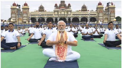 International Day of Yoga 2022 : 'യോ​ഗ സമാധാനത്തിലേക്കുള്ള വഴി'; മനുഷ്യരെ കൂട്ടിയിണക്കുന്ന കണ്ണിയെന്ന് മോദി