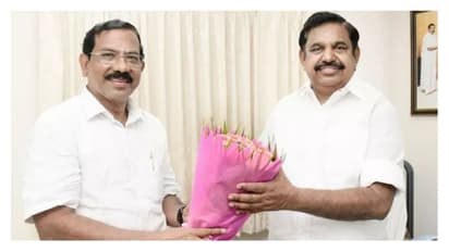 எடப்பாடி பழனிச்சாமி காலில் விழுந்த மாஃபா பாண்டியராஜன்.. இபிஎஸ் அணிக்கு தாவி ஓபிஎஸ்ஸுக்கு அதிர்ச்சி வைத்தியம்!