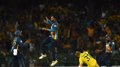 അവസാന പന്തില് ആവേശജയം, ഓസ്ട്രേലിയയെ വീഴ്ത്തി ശ്രീലങ്കക്ക് ഏകദിന പരമ്പര