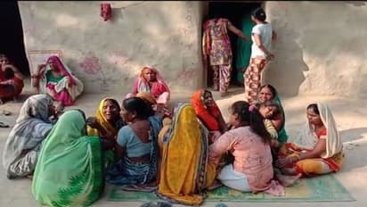 परिवार के साथ शादी की पहली सालगिरह मना रहा था बेटा, अचानक हुए हादसे के चलते मातम में बदलीं खुशियां, 3 की मौत