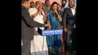 ஓபிஎஸ்சை கதறவைத்துவிட்டு, கல்யாணத்தில் பாட்டு பாடி என்ஜாய் பண்ண ஜெயக்குமார்.