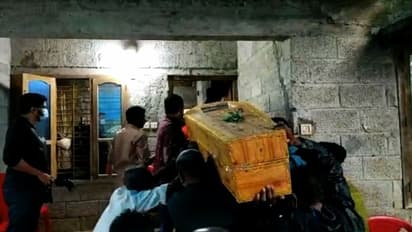 യൂസഫലി വാക്ക് പാലിച്ചു; സൗദ്ദിയിൽ മരിച്ച ബാബുവിൻ്റെ മൃതദേഹം നാട്ടിലെത്തിച്ച് സംസ്കരിച്ചു