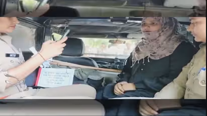 रामपुर उपचुनाव: बुर्का पहनकर वोट डालने पहुंची महिला को पुलिस ने किया गिरफ्तार, पूछताछ के बाद सामने आई सच्चाई