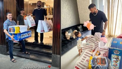 बेटे के लिए इतने सारे खिलौने खरीद लाए हार्दिक पांड्या, आयरलैंड जाने से पहले इस तरह अगस्त्य के साथ बिताया समय