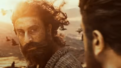 যে সাতটি কারণের জন্য আপনার শামশেরা অবশ্যই দেখা উচিত