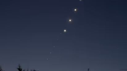 সিংহ রাশিতে শুক্র গ্রহের প্রবেশ, বাড়তে পারে খরচ এবং অপবাদও জুটতে পারে