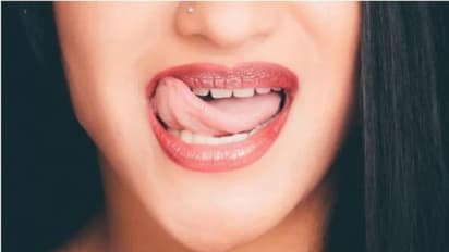 एमपी के सीधी में लड़की ने अपनी जीभ काटकर देवी मां के चरणों में चढाई, फिर जो हुआ वो और डरावना था...