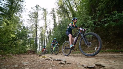 MTB ಹಿಮಾಚಲ ಪ್ರದೇಶ ಮೌಂಟೈನ್ ಸೈಕ್ಲಿಂಗ್, ಮೊದಲ ಹಂತದಲ್ಲಿ 54 ರೈಡರ್ಗಳಿಂದ 80 ಕಿ.ಮೀ ಪ್ರಯಾಣ!