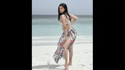 Mamta Mohandas Hot: மாலத்தீவில் மஜா பண்ணும் மம்தா மோகன்தாஸ்...எல்லை தாண்டிய கவர்ச்சியில் ஹாட் கிளிக்ஸ்...