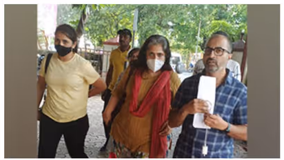 ಗುಜರಾತ್ ಭಯೋತ್ಪಾದನಾ ನಿಗ್ರಹದಳದಿಂದ ಸಾಮಾಜಿಕ ಕಾರ್ಯಕರ್ತೆ ತೀಸ್ತಾ ಸೆಟಲ್ವಾಡ್ ಬಂಧನ!