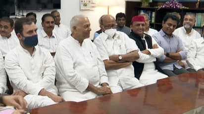 Presidential Election 2022 : யஷ்வந்த் சின்ஹா வேட்புமனு தாக்கல்..ராகுல் காந்தி, சரத் பவார் ஆஜர்!