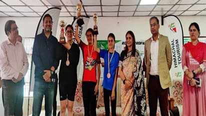 फोटो में देखें MTB हिमाचल माउंटेन बाइकिंग फेस्टिवल जंजैहली का रोमांच, 43 राइडर्स ने लिया एडवेंचर ट्रिप का मजा