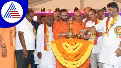 ದಸರಾ ಮಾದರಿಯಲ್ಲಿ ಕೆಂಪೇಗೌಡ ಜಯಂತಿ: ನಿರ್ಮಲಾನಂದನಾಥ ಸ್ವಾಮೀಜಿ