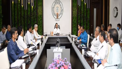 సెప్టెంబర్ 3 న దక్షిణాది రాష్ట్రాల మండలి సమావేశం: విభజన అంశాలను ప్రస్తావించాలన్న సీఎం జగన్