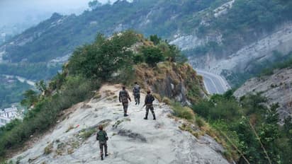 अमरनाथ यात्रा: जिहादियों से निपटने हमारे ये जवान काफी हैं, यात्री बोले-बाबा की झलक पाने का जुनून, कोई डर नहीं