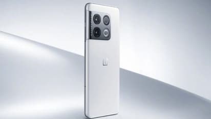 OnePlus 10T 5G स्मार्टफोन इन दो शानदार कलर ऑप्शन में होगा लॉन्च, जान लीजिए कीमत और फीचर्स