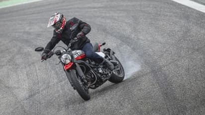 അർബൻ മോട്ടാർഡുമായി ഡ്യുക്കാറ്റി