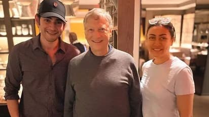 फैमिली वैकेशन पर बिल गेट्स से हुई महेश बाबू और नम्रता शिरोड़कर की मुलाक़ात, तस्वीर हुई वायरल