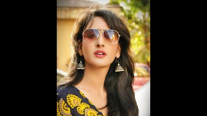 నీకసలు సిగ్గుందా ? హీరోయిన్ ని గదిలోకి పిలిచి.. ల్యాప్ టాప్ లో అవి చూస్తూ.. బాగా బుద్ధి చెప్పిన నటి 