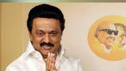 திடீர் விசிட் சென்ற முதலமைச்சர்.. பணியில் இல்லாமல் இருந்த அதிகாரி சஸ்பெண்ட்.. அடுத்து நடந்தது என்ன..?