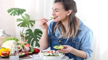 ತೆಳ್ಳಗಾಗಬೇಕು ಅಂತ ಜೇನು ತುಪ್ಪ, ಬಿಸಿ ನೀರು ಕುಡಿಯುತ್ತೀರಾ?