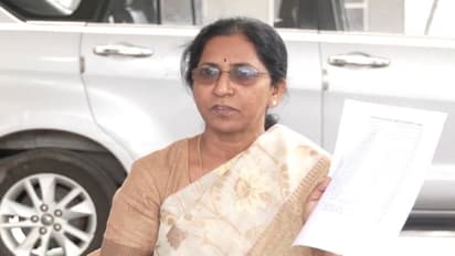 కేసీఆర్ వచ్చి తనిఖీ చేసుకోవచ్చు.. ఒక గుంట కూడా కబ్జా చేయలేదు: ఈటల జమున ఫైర్