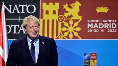 Boris Johnson: இங்கிலாந்து பிரதமர் போரிஸ் ஜான்சன் ராஜினாமாவா? அடுத்து என்ன நடக்கும்?
