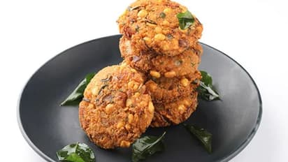 Evening Snack : മഴക്കാല വൈകുന്നേരത്തിന് അനുയോജ്യമായ ഒരു ഈസി സ്നാക്ക് തയ്യാറാക്കാം