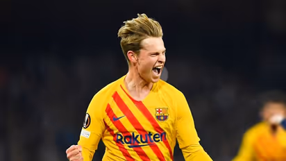 ബാഴ്സലോണ തയ്യാറല്ല; ഫ്രാങ്കി ഡി യോംഗിനെ സ്വന്തമാക്കാനുള്ള മാഞ്ചസ്റ്ററിന്റെ നീക്കങ്ങള്ക്ക് തിരിച്ചടി