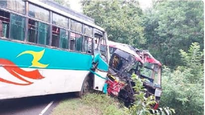 KSRTC, ಖಾಸಗಿ ಬಸ್ ನಡುವೆ ಅಪಘಾತ; 40ಕ್ಕೂ ಹೆಚ್ಚು ಪ್ರಯಾಣಿಕರಿಗೆ ಗಾಯ