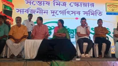 দুর্গা পুজোয় সন্তোষ মিত্র স্কোয়ারের থিম আজাদির অমৃত মহোৎসব, ইন্ডিয়া গেট, লাল কেল্লা ও পার্লামেন্টের আদলে হচ্ছে