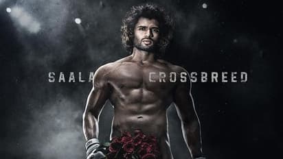 லிகர் படத்துக்காக நிர்வாணமாக நடித்த விஜய் தேவரகொண்டா.. ஆடையின்றி இருக்கும் போஸ்டர் பார்த்து ஆடிப்போன ரசிகர்கள்