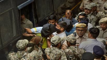 NIA আদালতে মারধর উদয়পুরের 'খুনিদের' , উঠল পাক-বিরোধী স্লোগানও