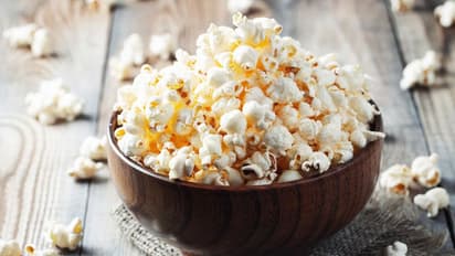 Big News: सिनेमा हॉल में महंगे पॉपकार्न-समोसा या ड्रिंक बेचा जाता रहेगा, थिएटर लागू कर सकता है अपना नियम