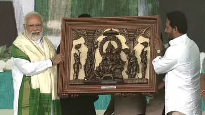 PM Modi Bhimavaram Visit: భీమవరంకు చేరుకున్న మోదీ.. సభకు భారీగా తరలివచ్చిన జనం..