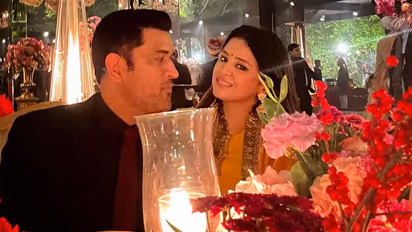 MS Dhoni-Sakshi Anniversary: Fans share couple's charming pictures to complement 12 years of marriage
