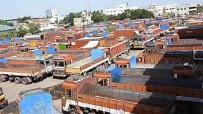 துறைமுக கண்டெய்னர் லாரிகள் காலவரையற்ற ஸ்டிரைக்.. பல கோடி ரூபாய் சரக்குகள் தேக்கம் ஆகும் அபாயம்..